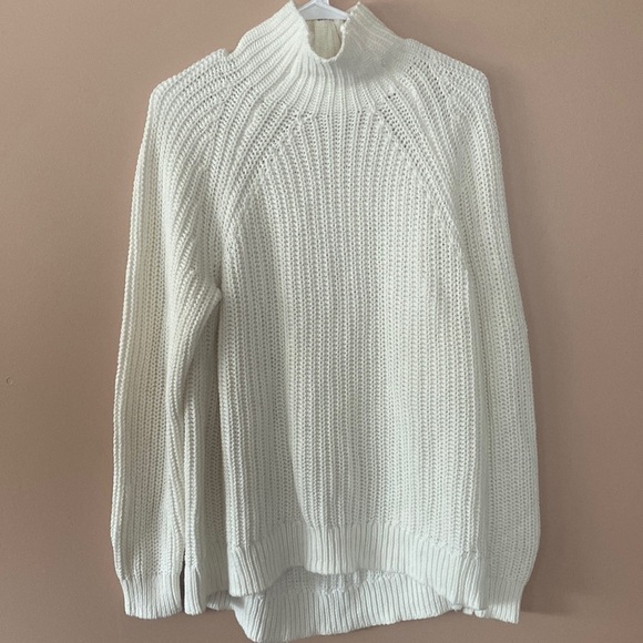 Gap sweater - Picture 1 of 4